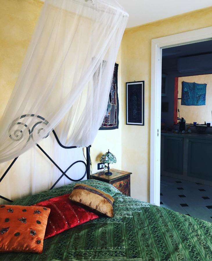 Apartment Romantic Sea View Flat In *