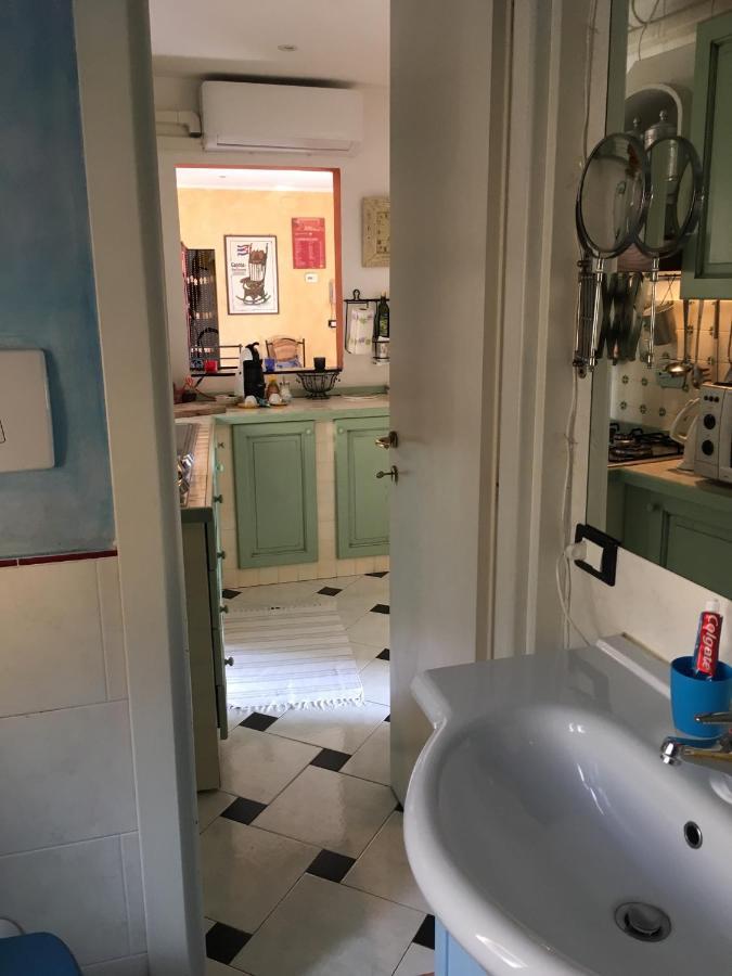 Romantic Sea View Flat In Apartment Genoa