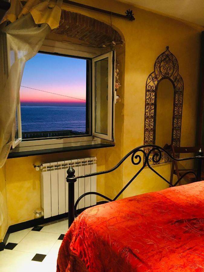 Romantic Sea View Flat In Apartment Genoa
