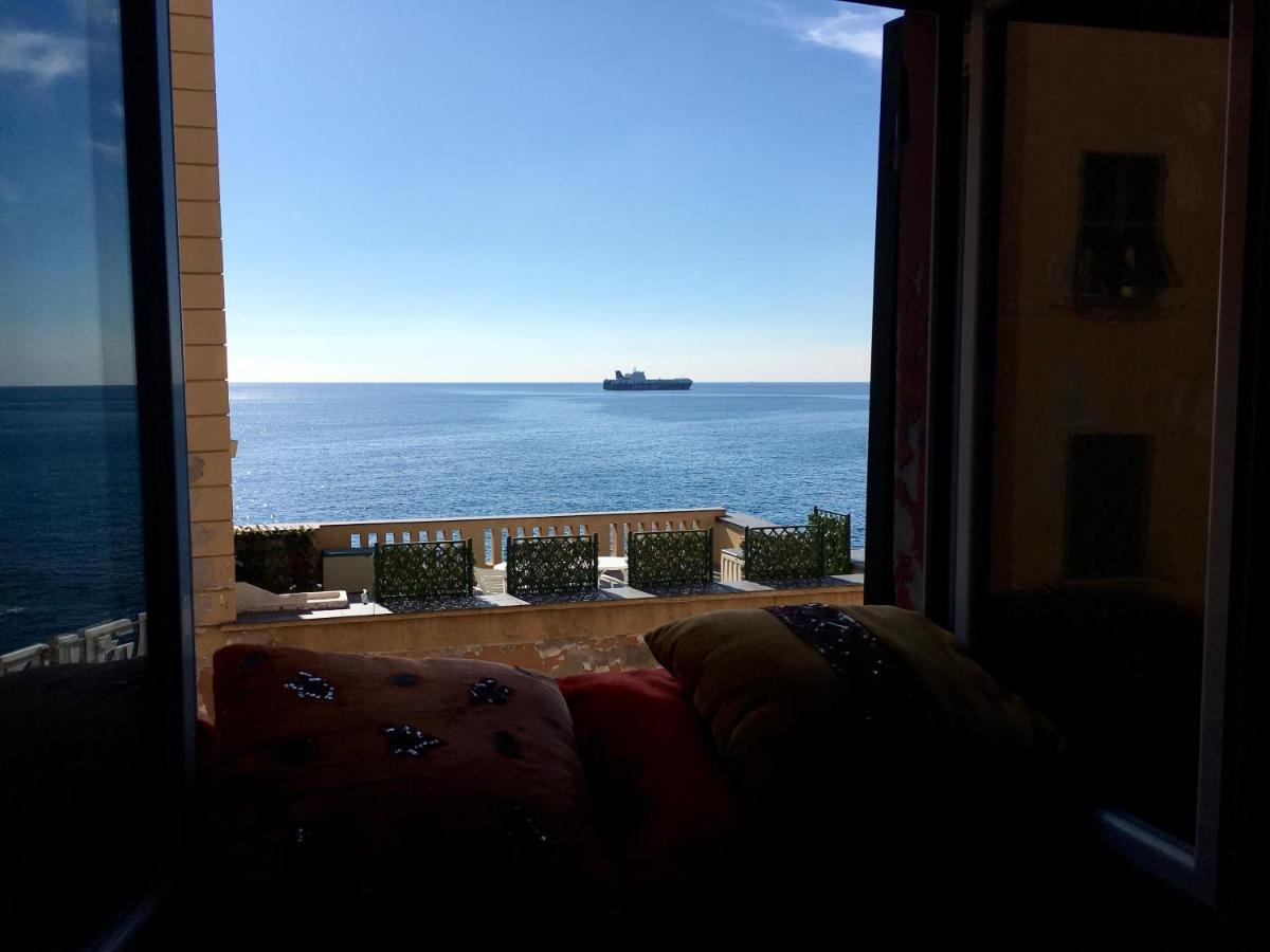 Romantic Sea View Flat In Apartment
