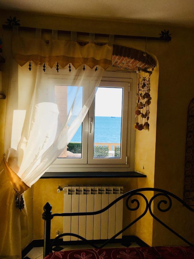 Apartment Romantic Sea View Flat In